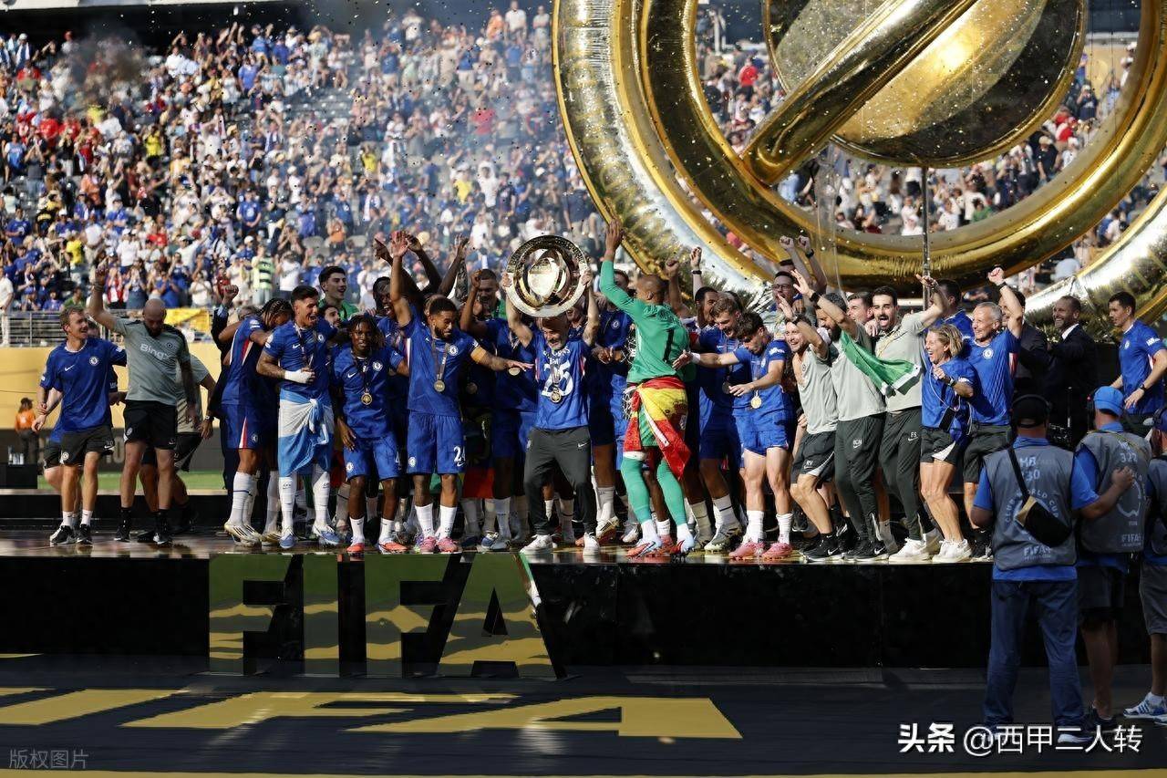 无论是在荣, 展示, 乐部