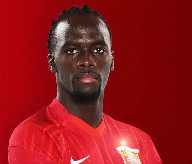 底爆发, 海港只卖了, 巨星